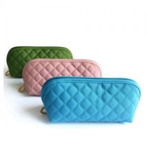 China Ladies Diamond Pattern Custom Cosmetic Bags With Separate Compartments on sale