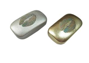 China Embroidery Lip Contact lens Case Holder Leather Contact lens Case With Mirror Collection factory