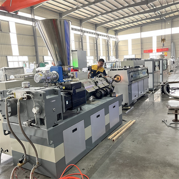 HDPE Spiral Pipe Production Line Machinery Low Noise Plastic Pipe Manufacturing Machine