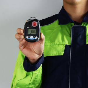 Single NH3 Detector Minisize Lightly Handheld With Back Clip IP66/68 Accurate