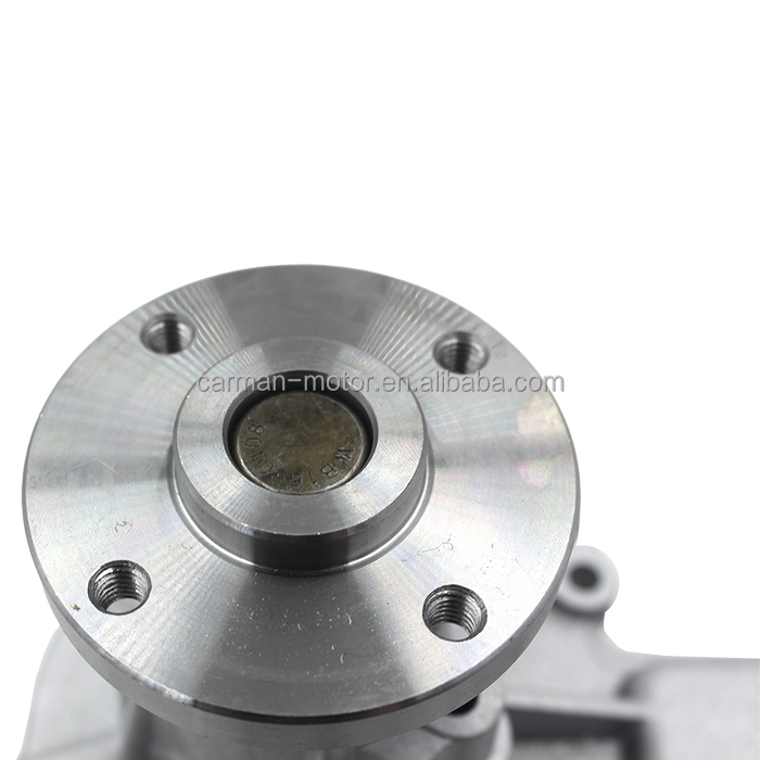 100% V2403-M Kubota Forklift Parts Diesel Engine Water Pump 1G730-73032 1G730-73030