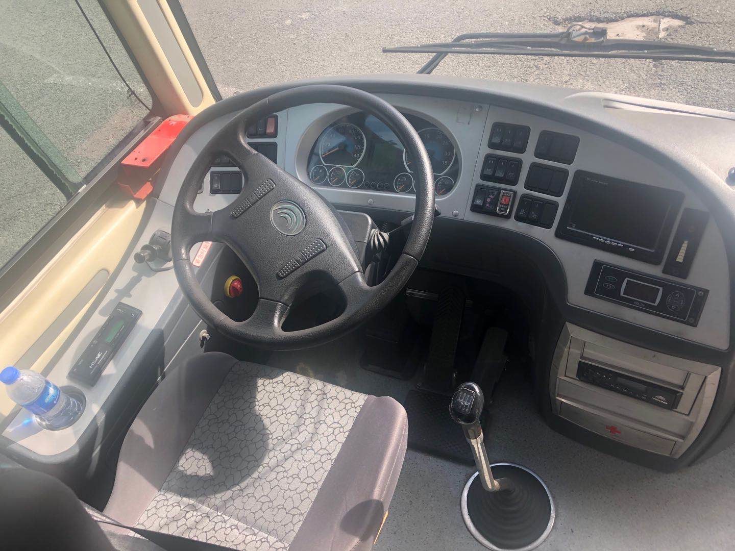 Euro 3 Passenger Used Yutong Commuter Bus Second Hand Transportation