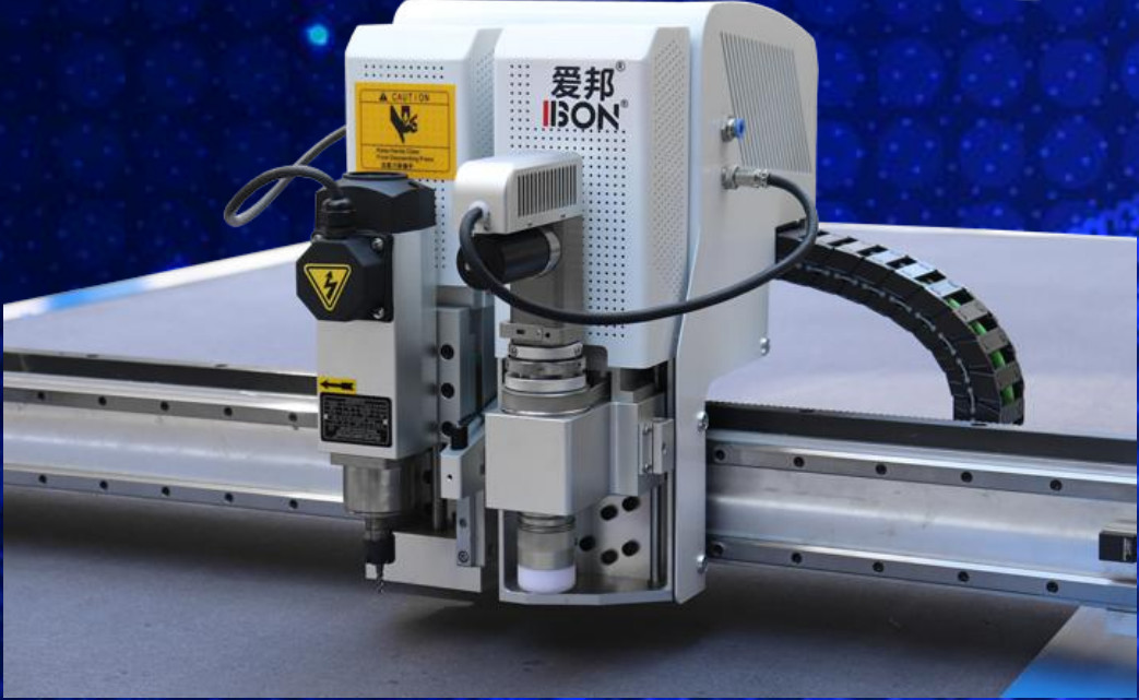 50Hz CNC Fabric Cutting Machine Electric Automatic Cutting Machine In Garment Industry