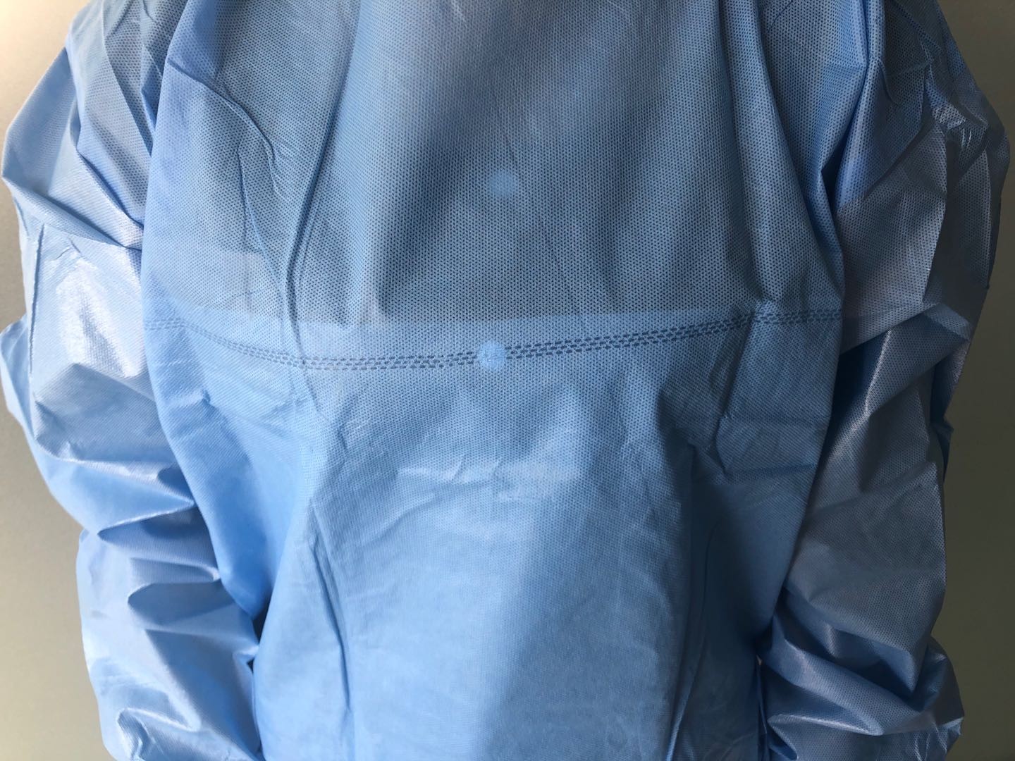 Eco Friendly Disposable Isolation Gown Non Woven Fabric Material