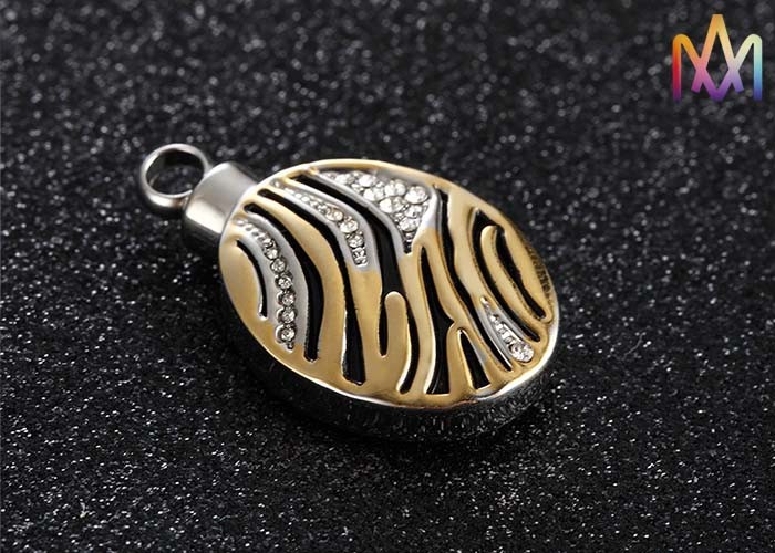 Corrugated Oval Ashes Engraved Necklace Charms 27.5G