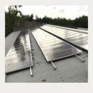 China Pre Assembled Anodized Aluminum Solar Roof Rails With SUS304 Bolts on sale