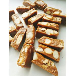 China Custom Halal Candy Chocolate Milk Taffy Candy From China factory