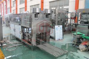 China Customize Auto Plastic Bottle Filling And Sealing Machine Multi Washing Steps factory