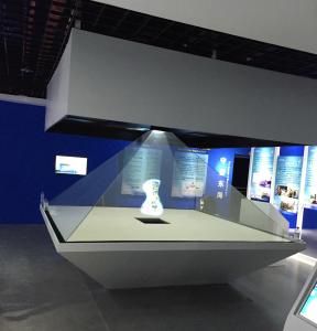 China OEM 3D Holo Display Hologram Advertising Display For Immersive Visual Experience factory