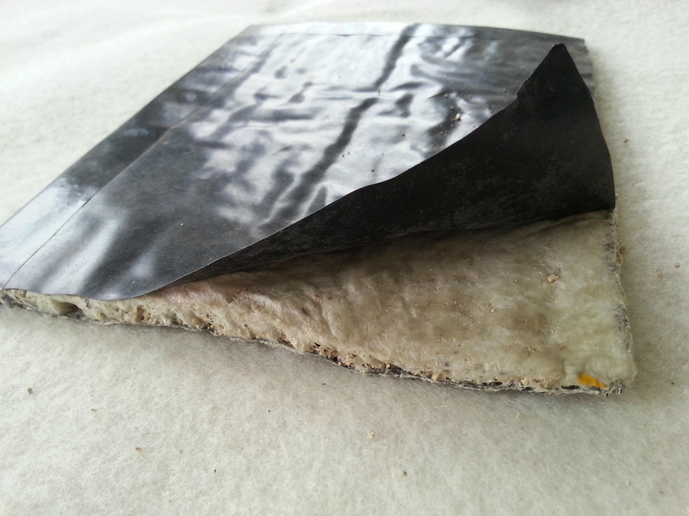 3500g-6500g Waterproof Membrane Bentoite Geotextile Liner GCL with 0.2mm HDPE Geomembrane