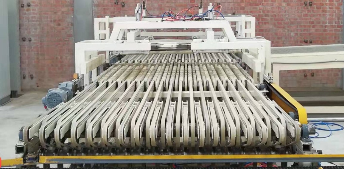 China Grouping And Dividing Billet Code System For Clay Brick Making New Project Automatic Making System factory