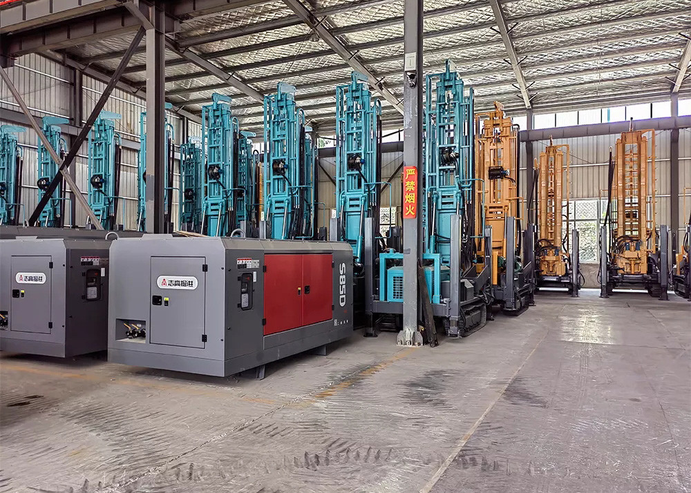 Deep Borehole Pneumatic Rock Stone Blasting ST 180 Trailer Mounted Drilling Rigs