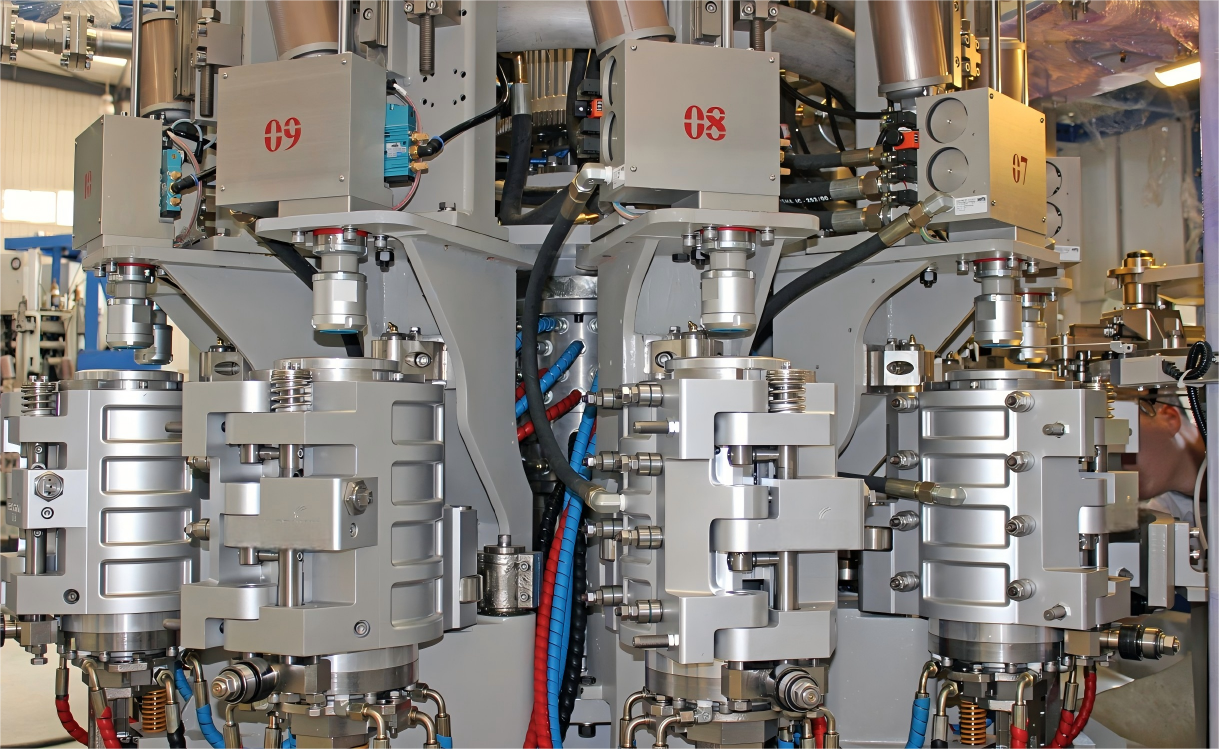 PLC Packaged Drinking Water Machinery Blowing Filling Capping Plant 250ml-2L