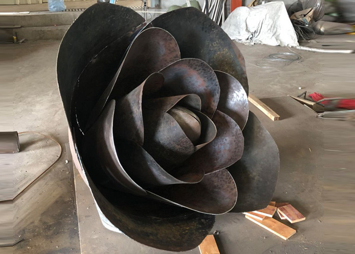 Rose Flower Corten Steel Sculpture , Rusted Metal Garden Sculptures
