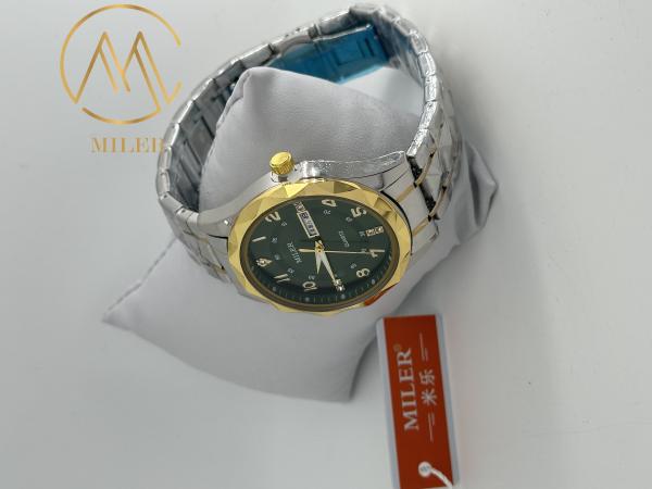 Water-Resistant Stainless Steel Strap Watch With Digital Display And Quartz