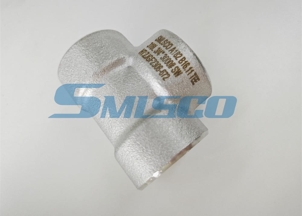 Threaded NPT Tee F304L Stainless Steel Forged Fitting Class 6000 For Chemical Plant