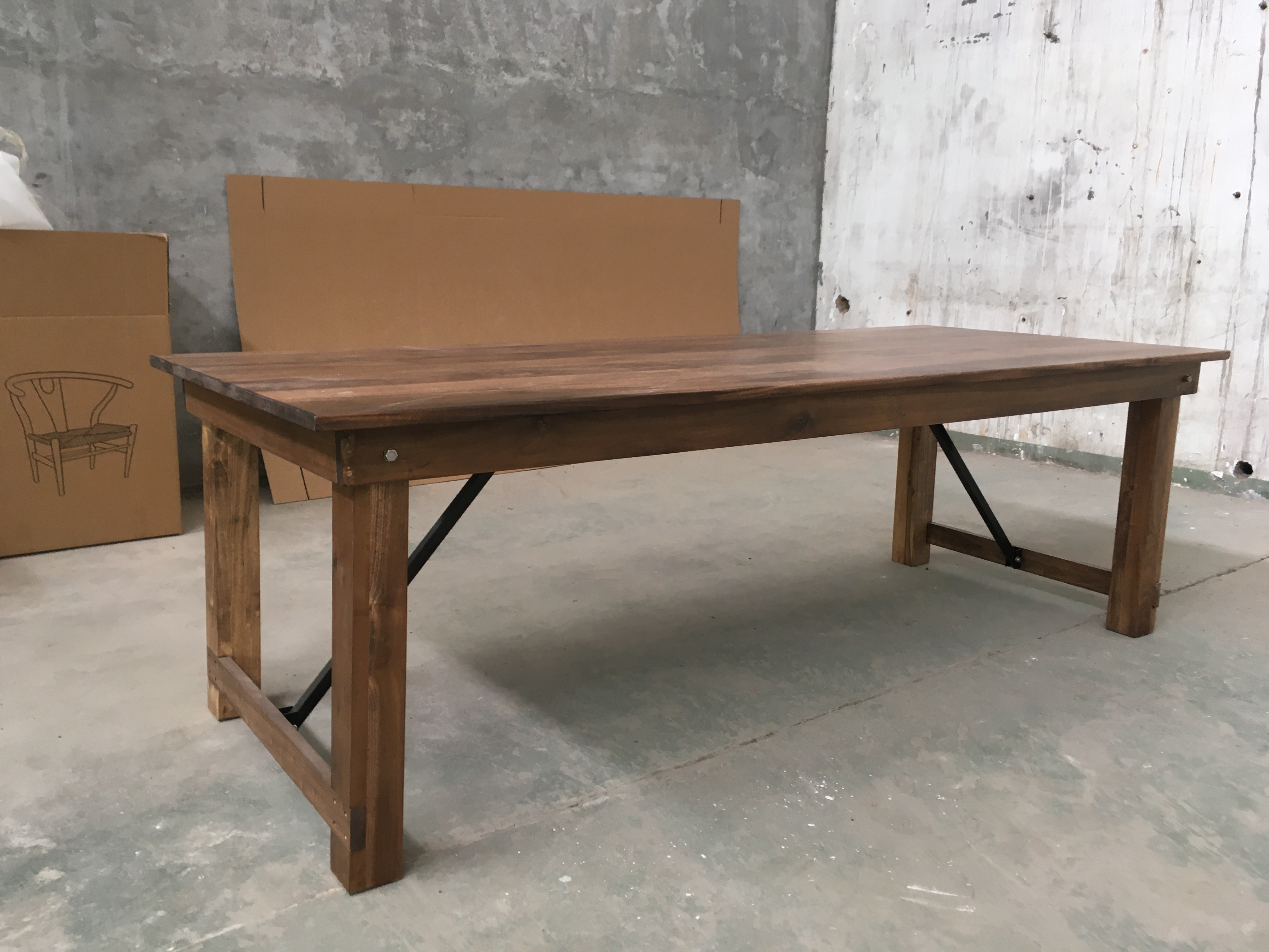 Cover Material Solid Wood Classical Design Folding Farm Dining Wedding Table with Wooden Cover and Folding Feature