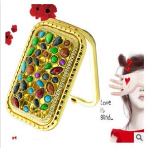 China New creative promotion gift customed diamond logo gold luxury pocket makeup mirror factory