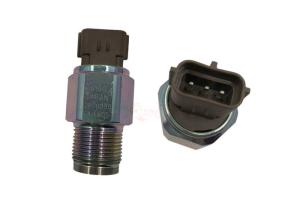 China Diesel Engine Fuel Rail Pressure Sensor 499000-6121 factory