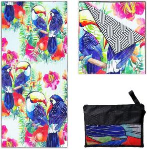 China Hotel Quality Sand Proof Embroidered Beach Towels With Zipper Pocket factory