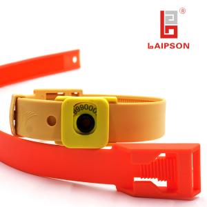 China TPE RFID Goat Leg Band Color Marker 375mm*30mm*3.2mm For Disease Distinguish factory