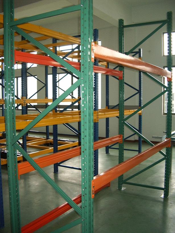 Teardrop Pallet Racking System for Warehouse Storage