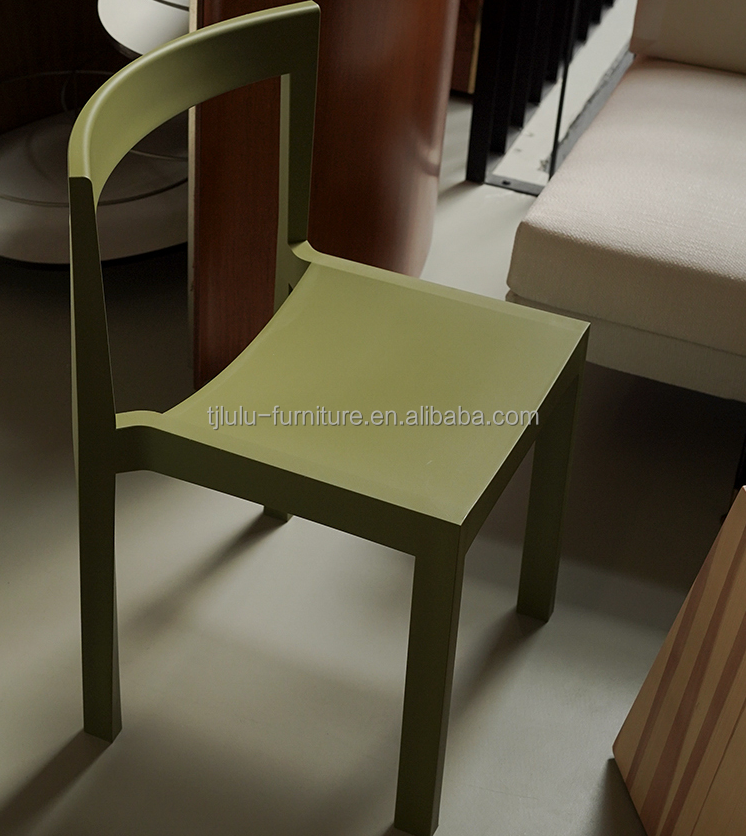 Dining Room Furniture Sturdy Wood Dining Chair for Living Room European Modern Stacked Restaurant Bar