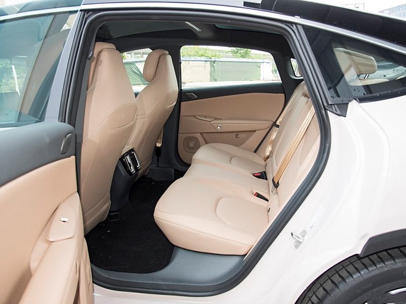 Eco Friendly Arcfox Alpha S5 EV Car Long Range 560KM 2024 Sedan Adults Low Carbon