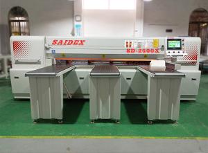 China High Accuracy CE Acrylic Cutting Machine With 2600mm Sawing Length factory