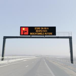 China DIP P16 Motorway VMS Signs Safety Information Digital LED Board factory
