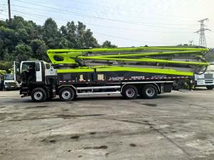 China Zoomlion ZLJ5440THBKF 63m 2020 Sitrak Chassis White And Green Used Concrete Pump Truck In Good Condition factory
