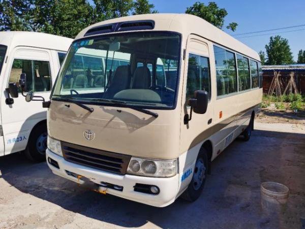 Used Toyota Coaster 17-30 Seater Luxury Seats Desks Gasoline LHD 2017 Made in