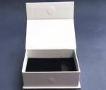 Manufacturers order white flip box, cosmetics craft flip box, jewelry packaging