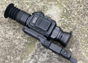 China IP67 Thermal Imaging Sight shock resistance 384x288 IR Resolution 35mm 50mm factory