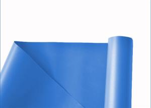 China 1000 *1000 18 * 18 Laminated Blue Waterproof PVC Tarp Roll Outstanding Tearing Strength factory