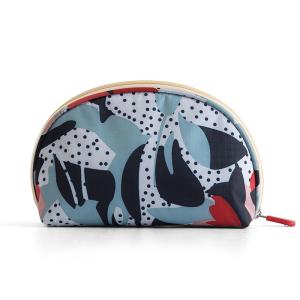 China Shell Shape Polyester Cosmetic Bag With Zipper factory