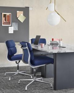 China Full Leather Herman Miller Aluminum Group Chair High Grade Dark Blue Color factory