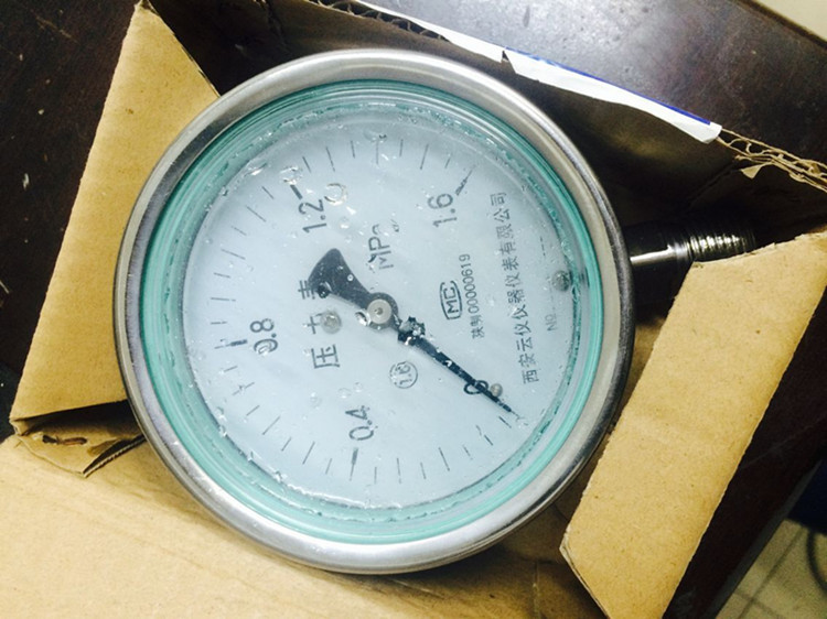 Precise Diaphragm Stainless Steel Pressure Meter Shock Proof Glycerine Liquid Filled Pressure Gauge