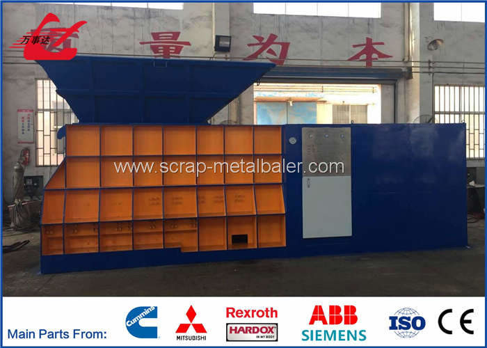Remote Control Big Mouth Horizontal Scrap Metal Shear 74kW , Length 1400mm