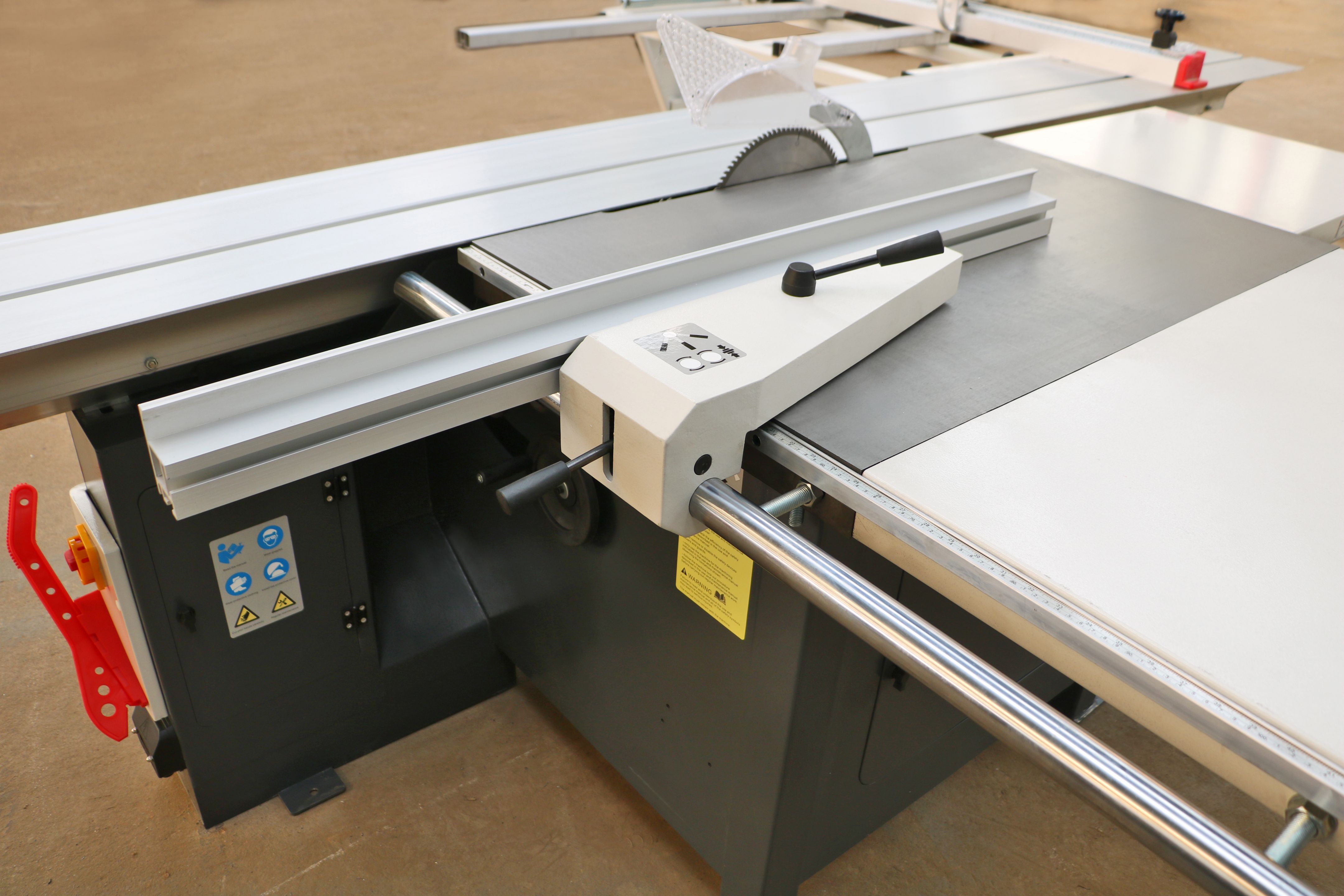 Woodworking Machine with Customized Voltage Qingdao Precision Sliding Table Panel Saw