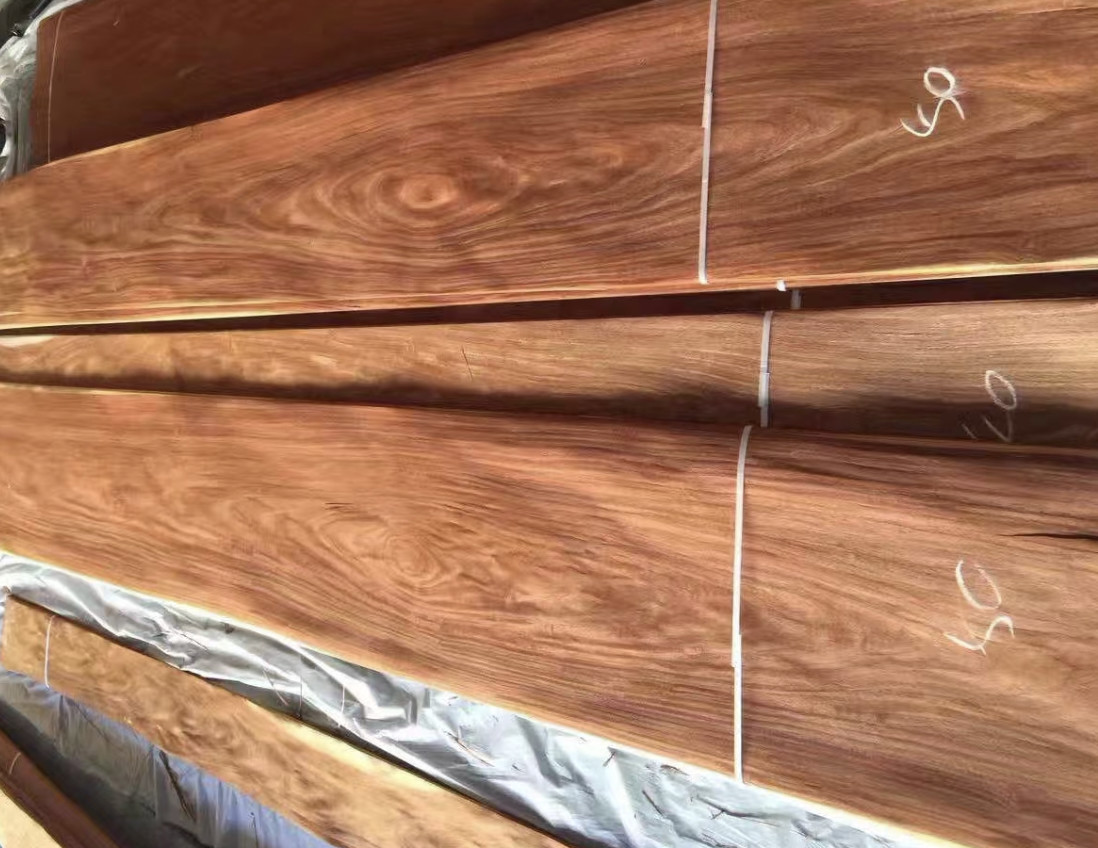 Strong Transverse Tensile Strength Burmese Pear Natural Wood Veneer For Durable
