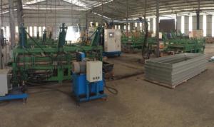 China PU Foam 20min/Pcs Quick Build House SIP Panel Machine factory