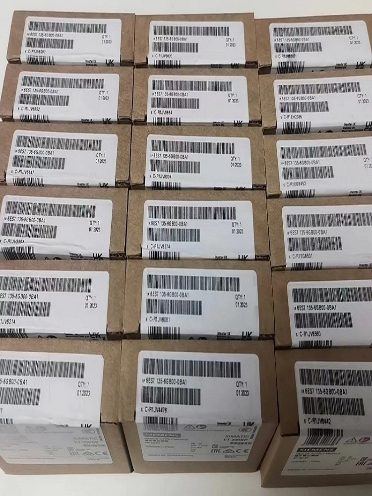 6ES7137-6BD00-0BA0 Siemens ET 200SP CM 4 X IO-Link ST Communication Module IO