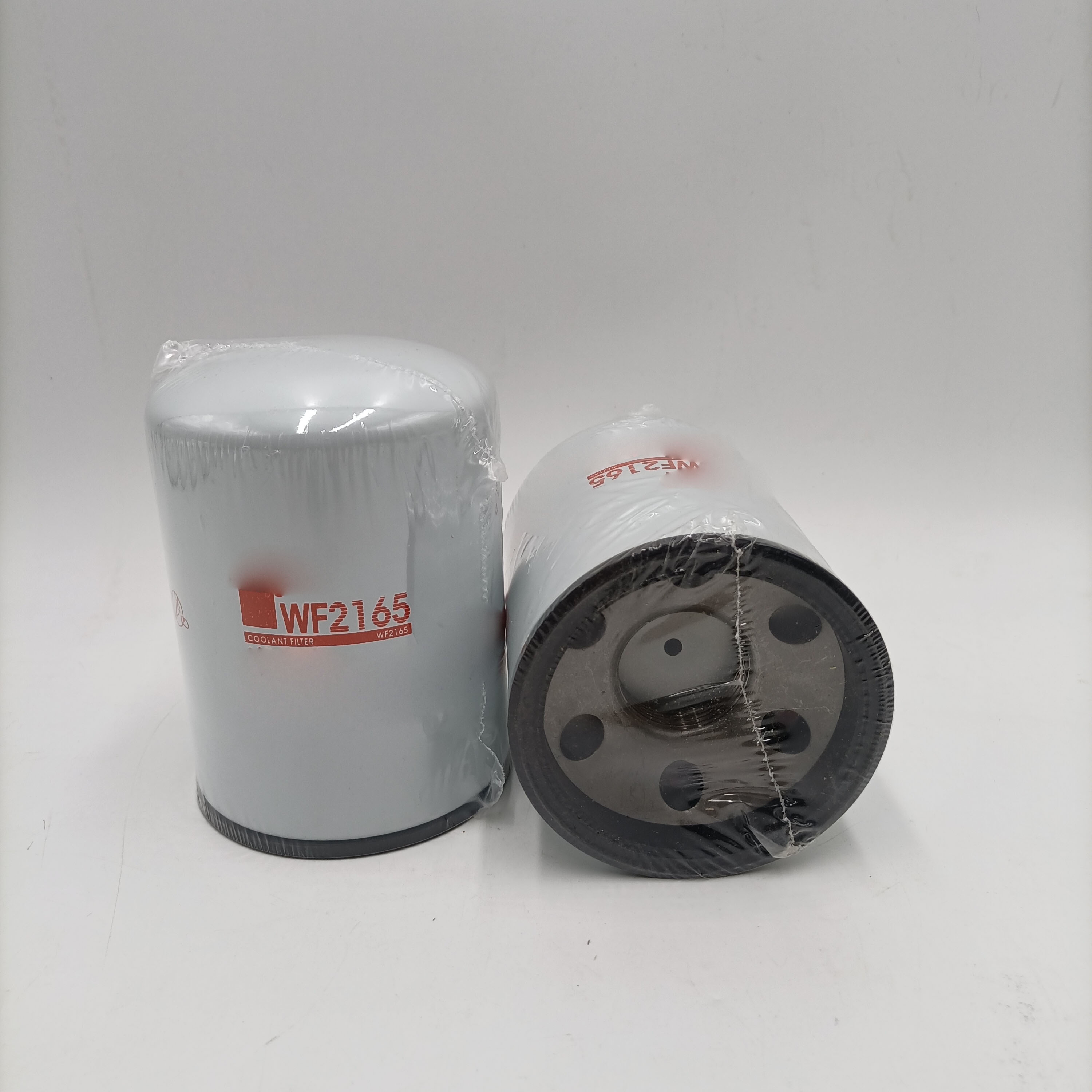 Engineering Machinery and Equipment Coolant Filter WF2165 with Sample and OE NO
