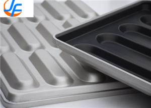 China RK Bakeware China Foodservice Nonstick Aluminumized Hot Dog Bread Baking Pan factory