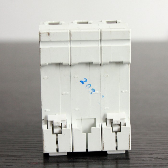 DC Mini Circuit Breaker Kampa dz47-63 Terasaki Mcb