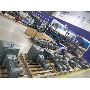 Foot Mounted / Flange Mounted SEW Parallel Shaft Helical Gearmotor