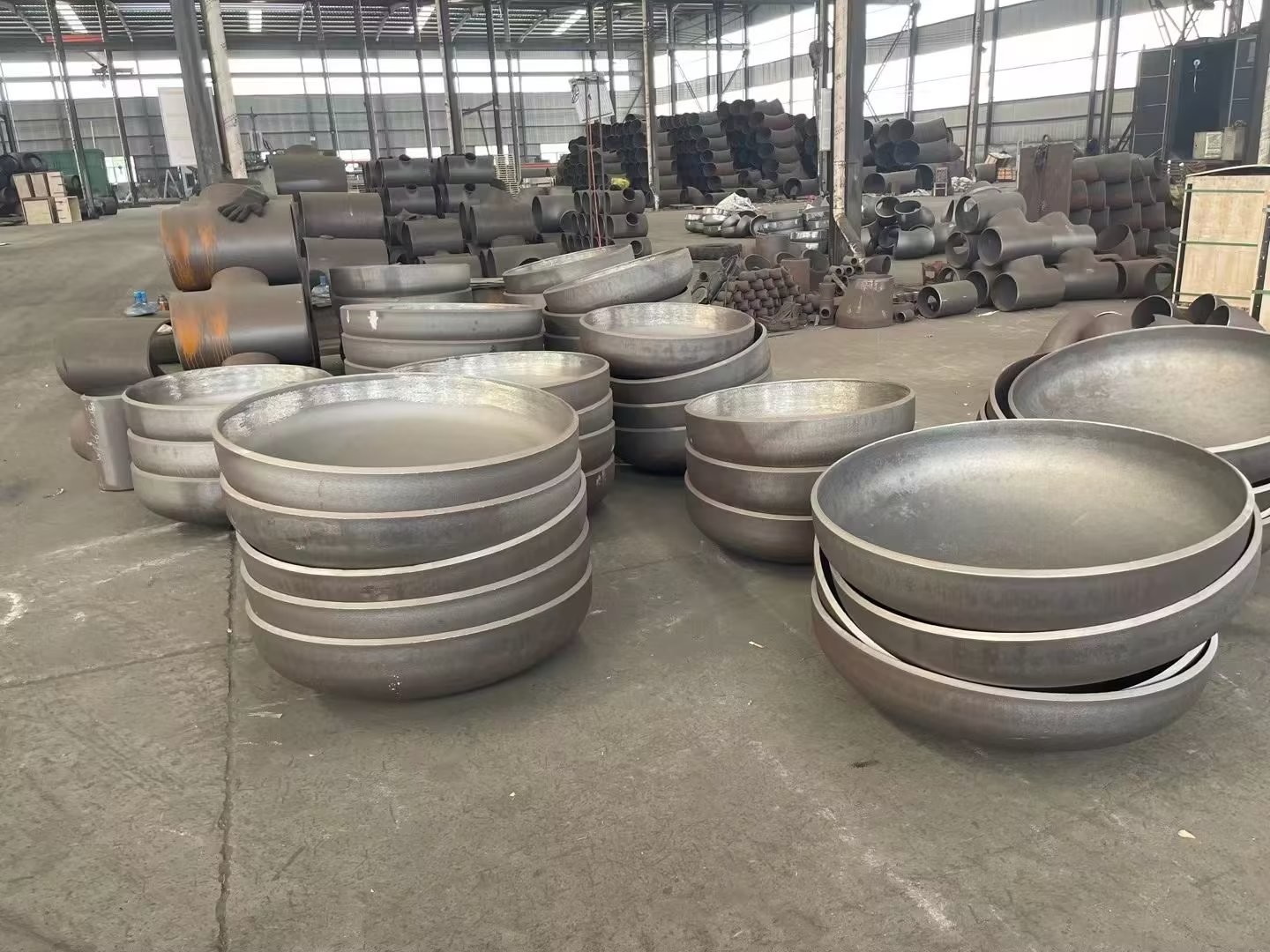 Asme 1"-24" Stainless Steel Weld Fittings For Industrial Applications