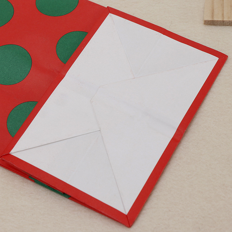 Fancy Christmas Party Favor Gift Kraft Paper Bag with Handle Custom Color Accepted