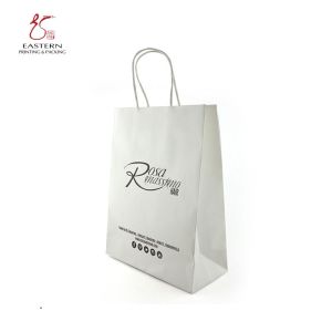 China CMYK Printing Recyclable White Paper Gift Bags With Handles 210gsm factory